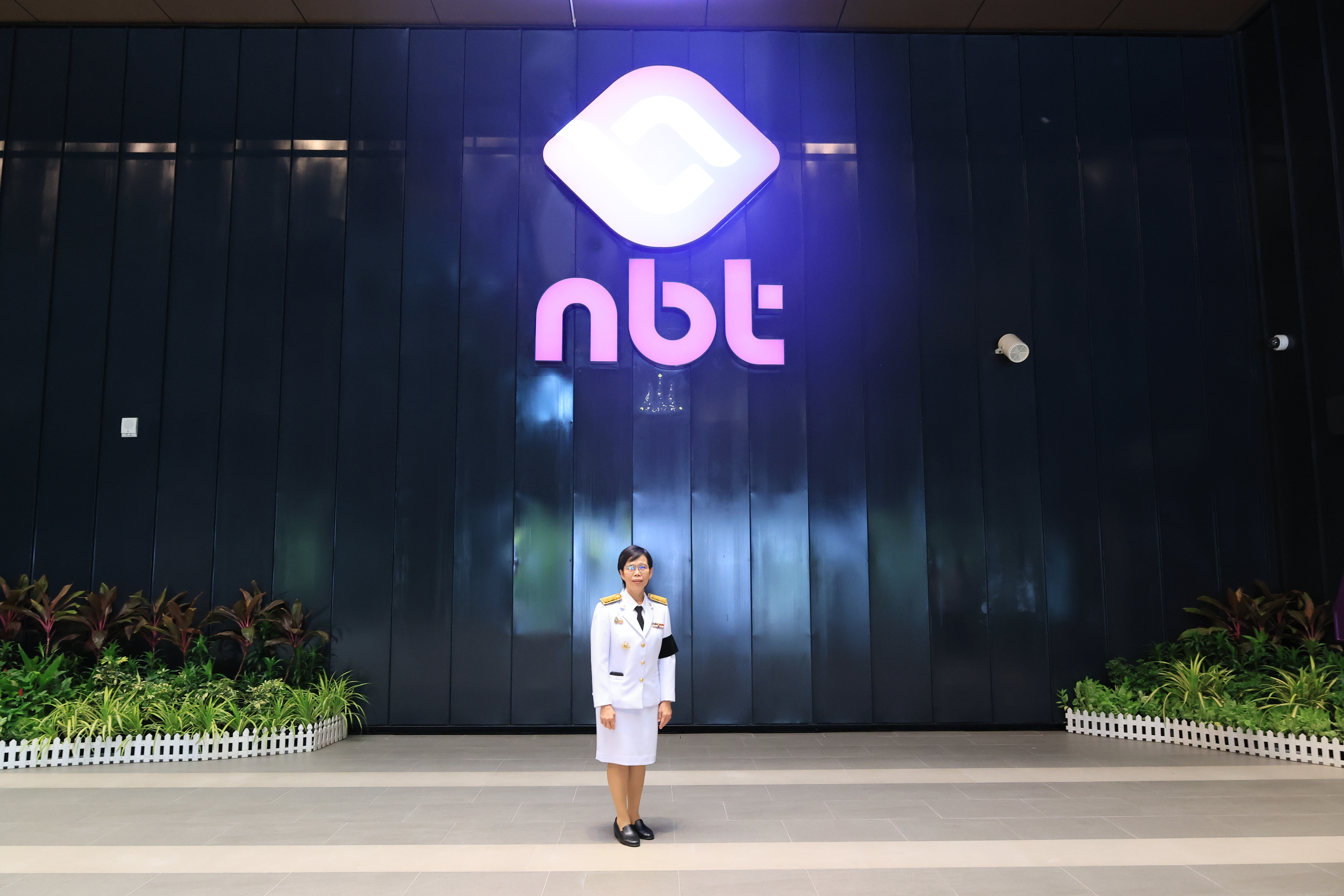 title - คณะผู้บริหาร ส.ป.ก. บันทึกเทปถวายพระพรชัยมงคล สมเด็จพระนางเจ้าสุทิดา พัชรสุธาพิมลลักษณ พระบรมราชินี เนื่องในโอกาสวันเฉลิมพระชนมพรรษา 48 พรรษา